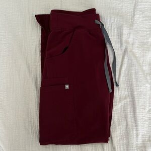 FIGS Kade Cargo Pants in Burgundy
